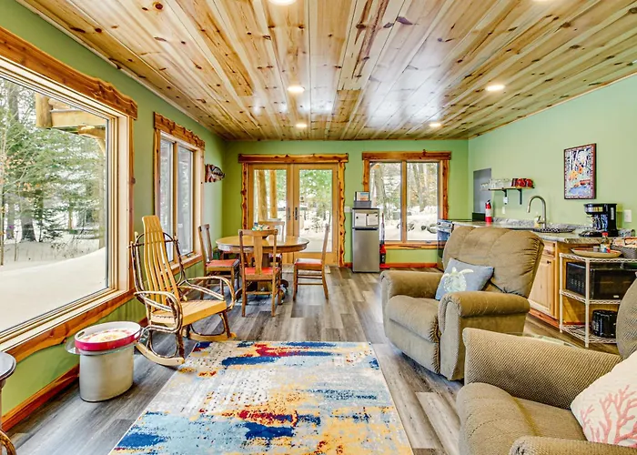 Pokegama Lake Vacation Rental W/ Shared Boat Dock!