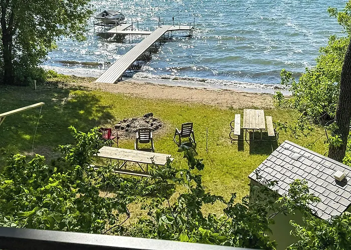Waterfront Leech Lake Cabin: Dock, Fire Pit, Deck